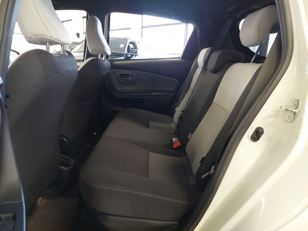 Toyota Yaris 2017 Valkoinen