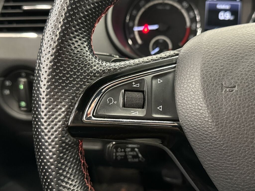 Skoda Octavia 2017 Harmaa