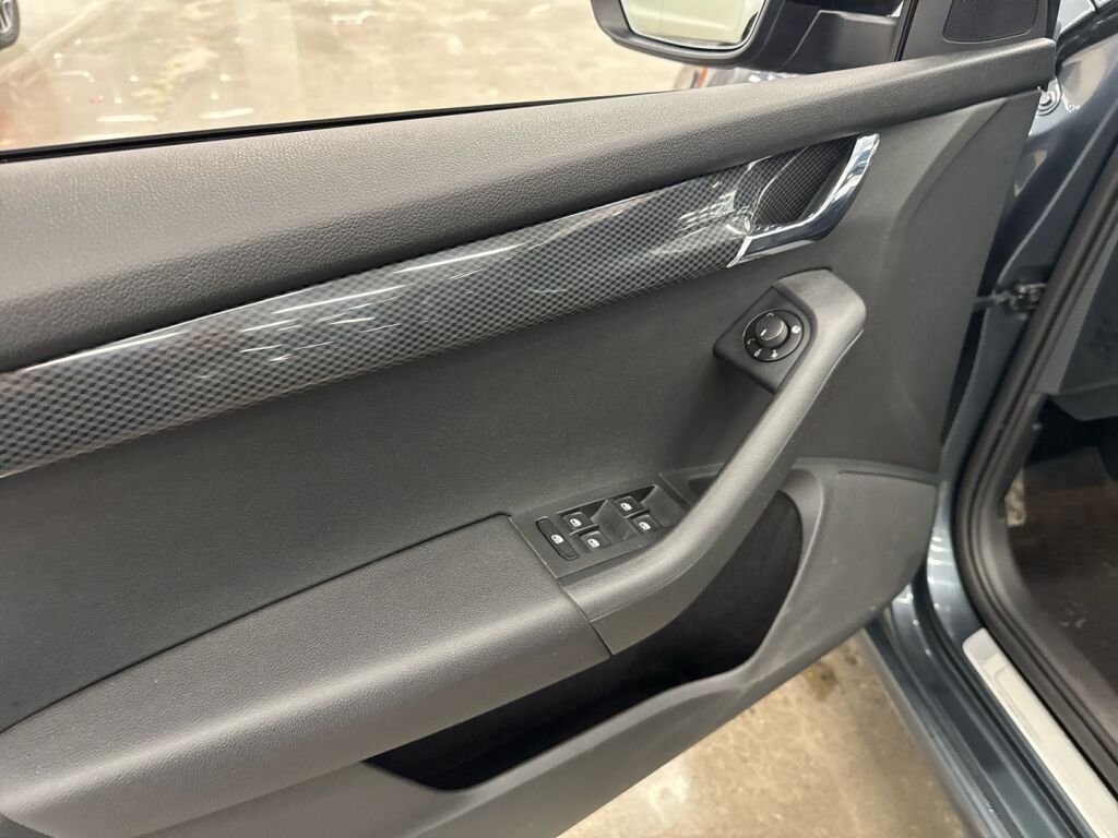 Skoda Octavia 2017 Harmaa