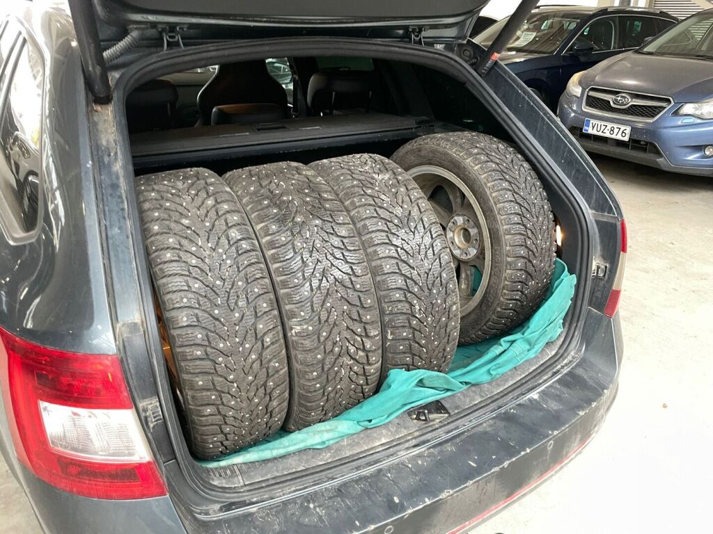 Skoda Octavia 2016 Harmaa