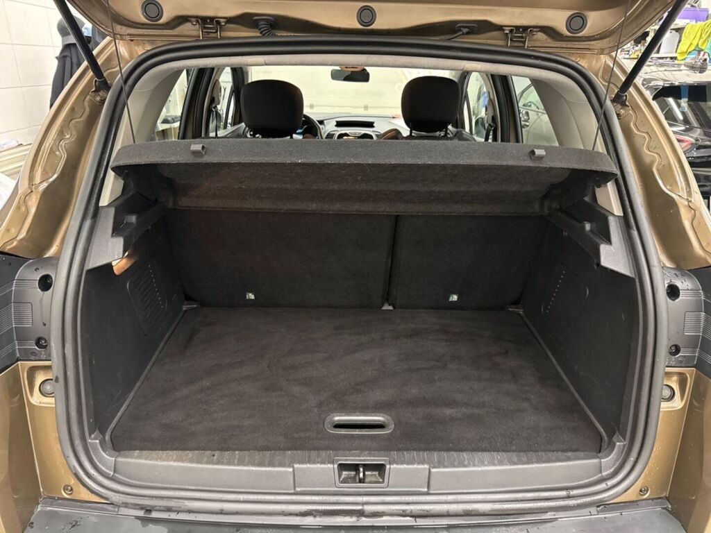 Renault Captur 2016 Ruskea (beige)