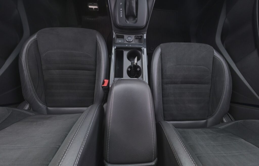 Ford Kuga 2017 Sininen