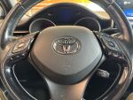 Toyota C-HR 2017 Sininen
