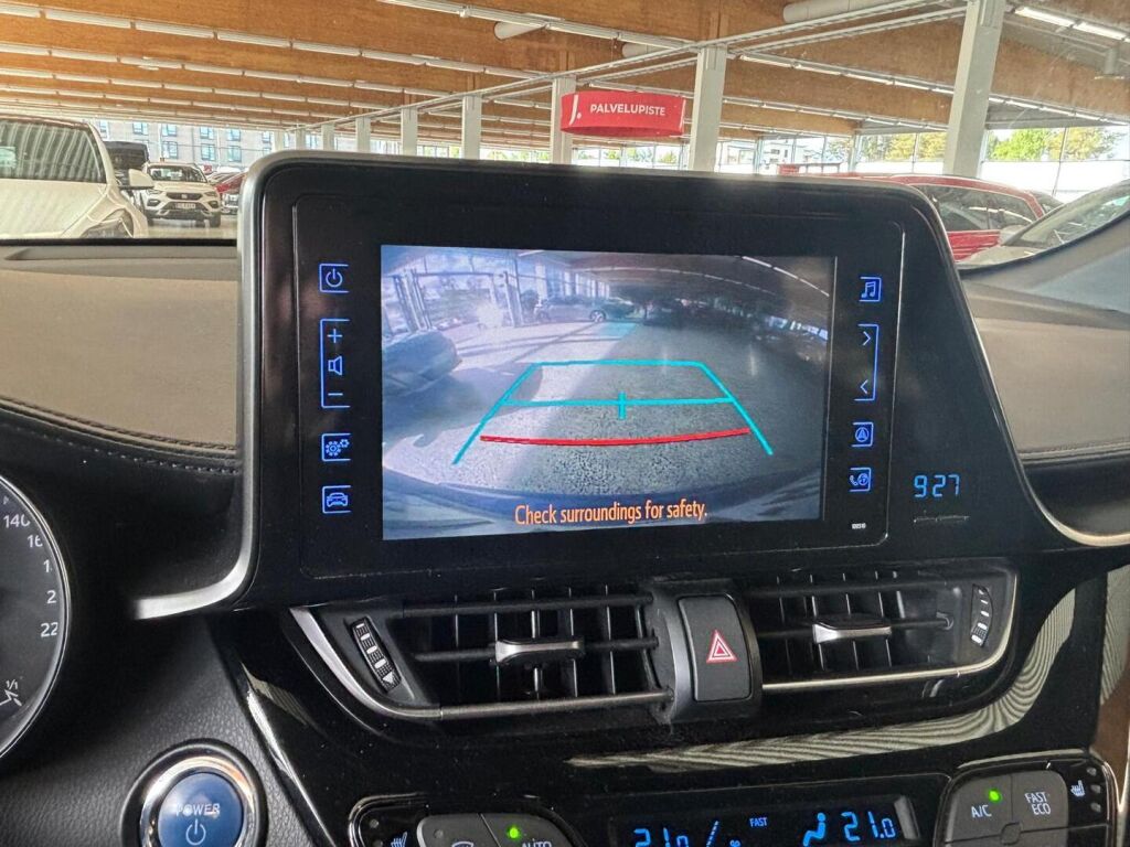 Toyota C-HR 2017 Sininen