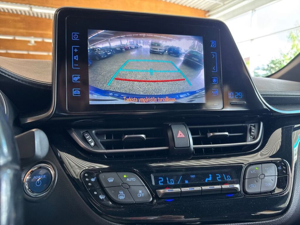 Toyota C-HR 2017 Sininen