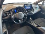 Toyota C-HR 2017 Sininen