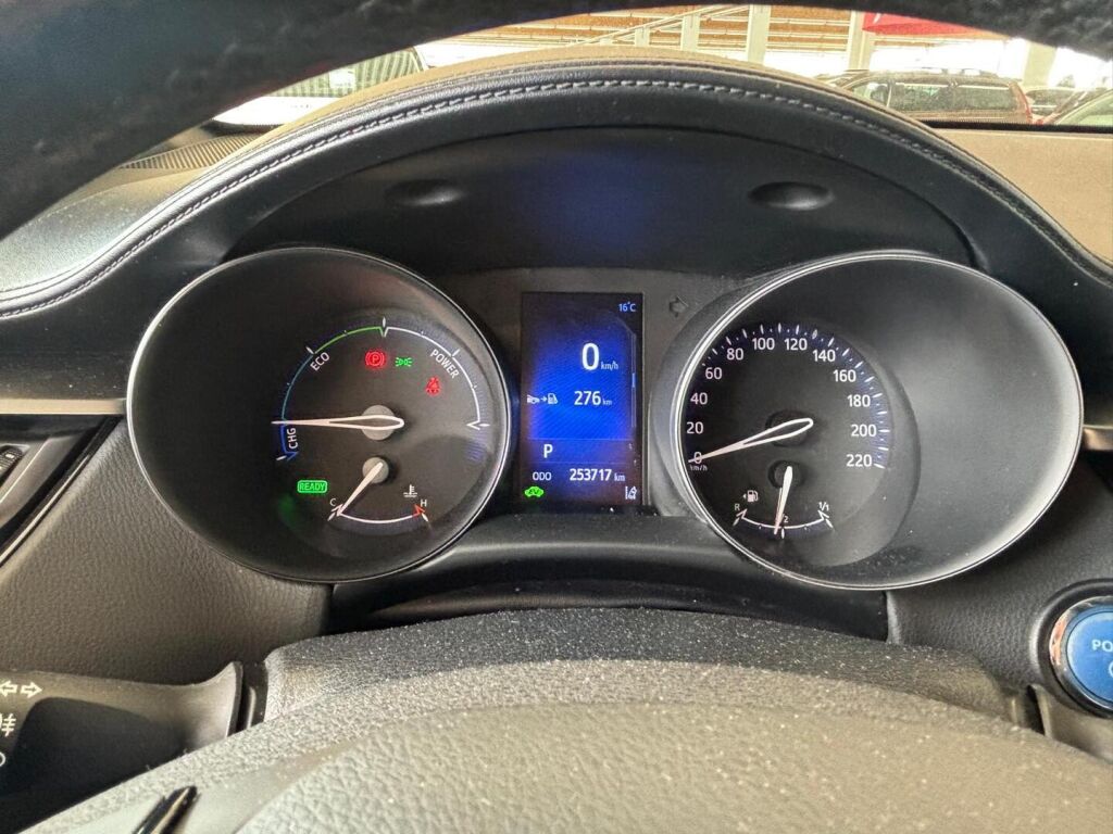 Toyota C-HR 2017 Sininen