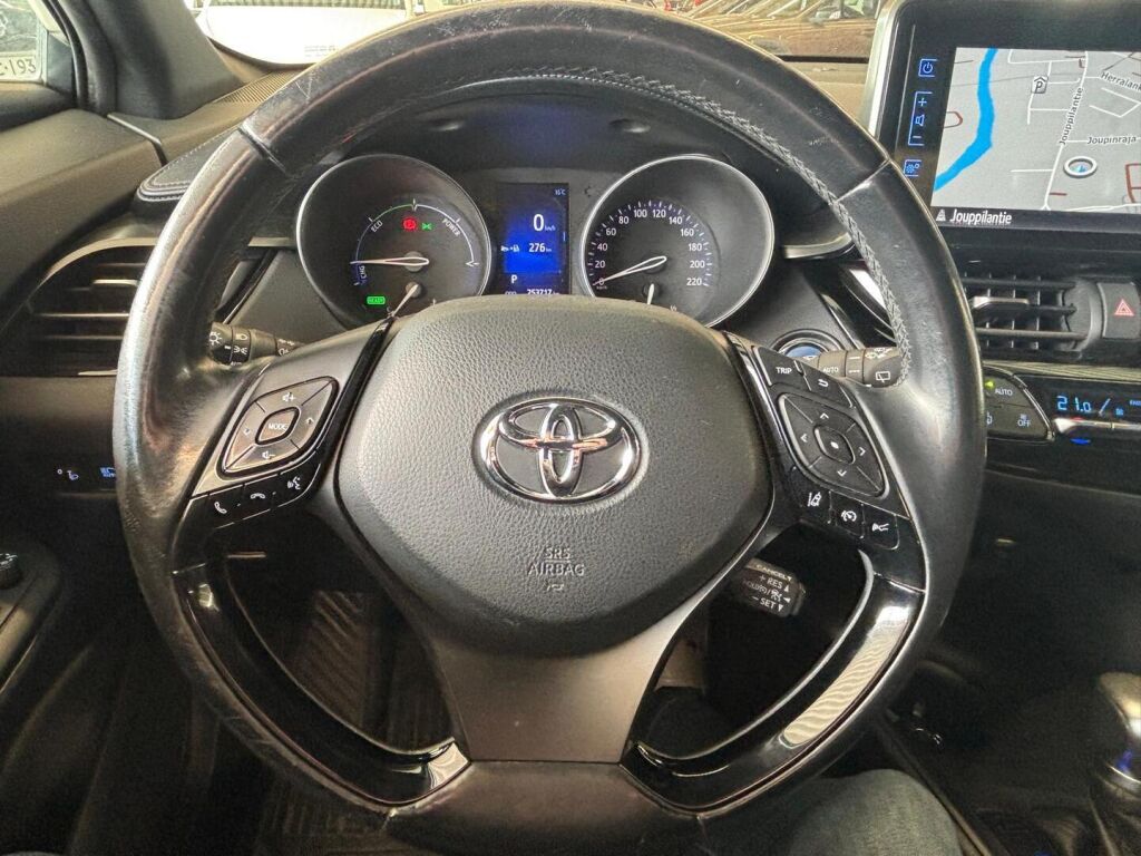 Toyota C-HR 2017 Sininen