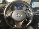 Toyota C-HR 2017 Sininen