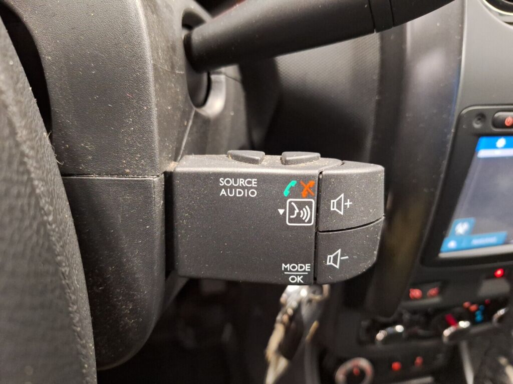 Dacia Duster 2017 Harmaa