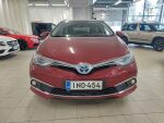 Toyota Auris 2017 Punainen