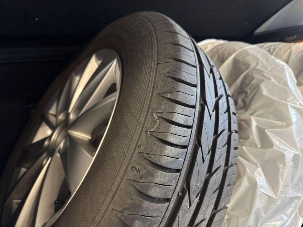 Volkswagen Golf 2017 Sininen