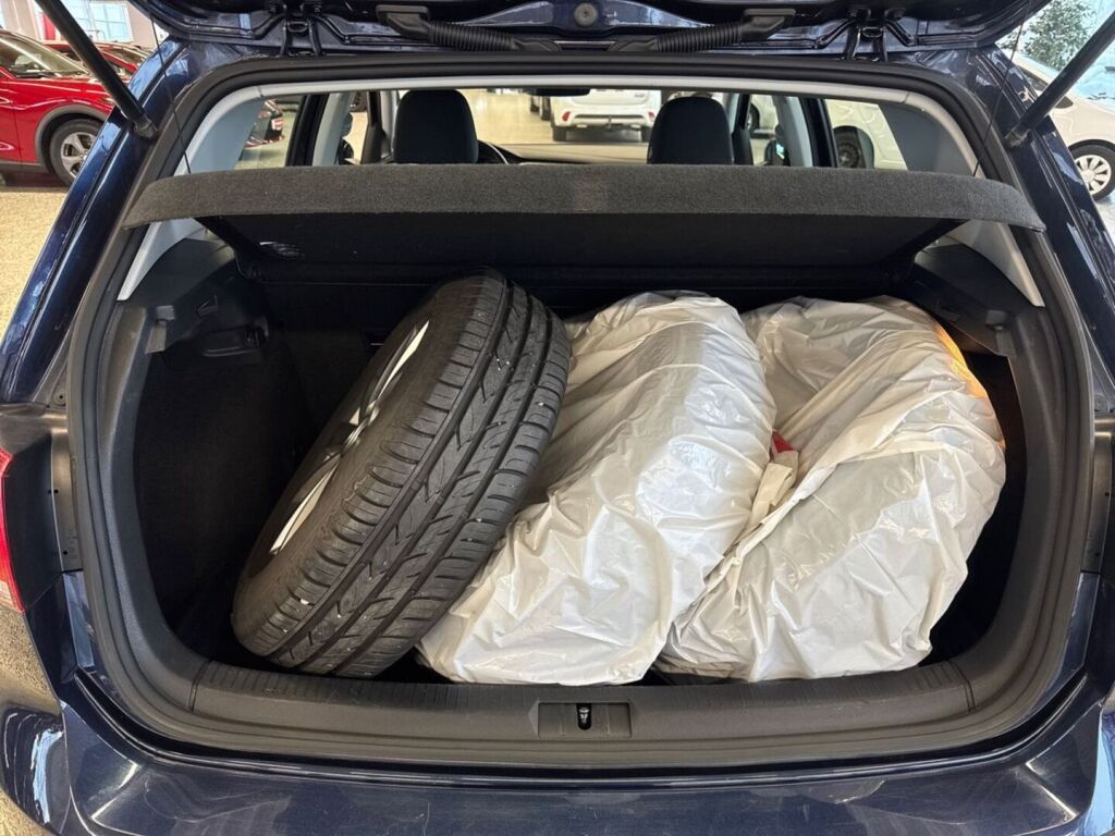 Volkswagen Golf 2017 Sininen