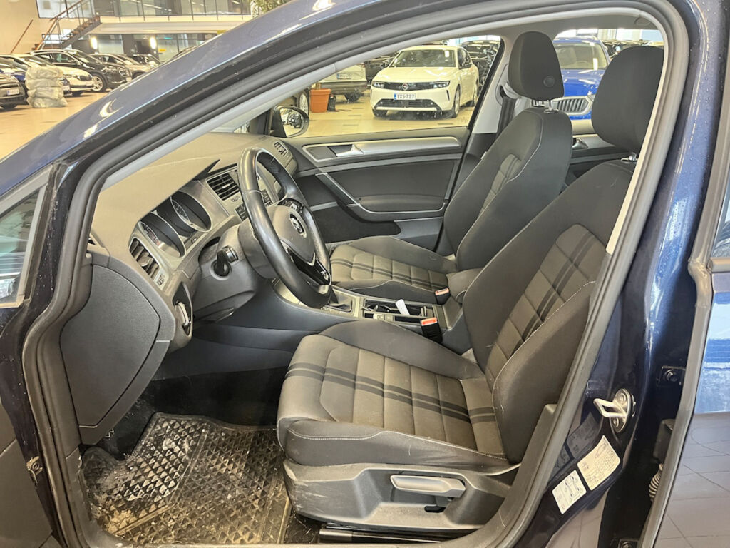 Volkswagen Golf 2017 Sininen