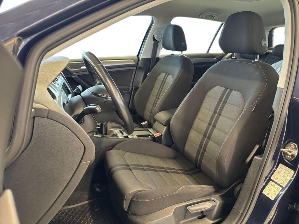 Volkswagen Golf 2017 Sininen