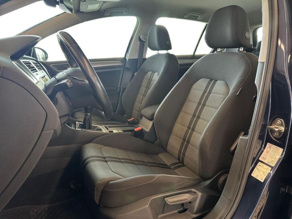 Volkswagen Golf 2017 Sininen