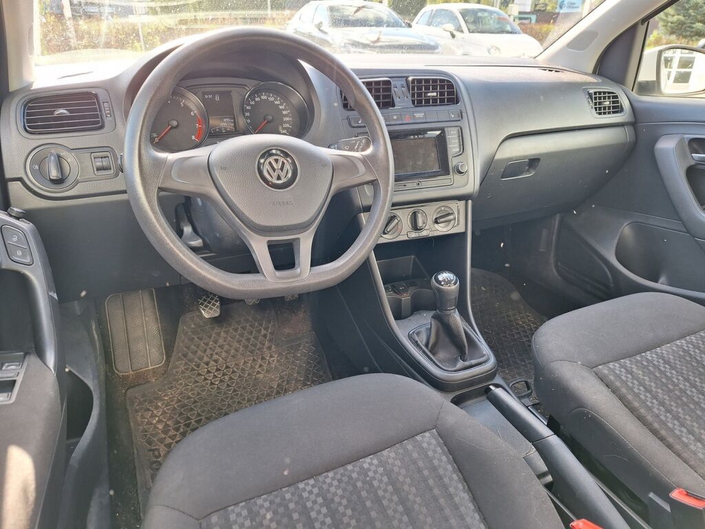 Volkswagen Polo 2017, kuva 4/5
