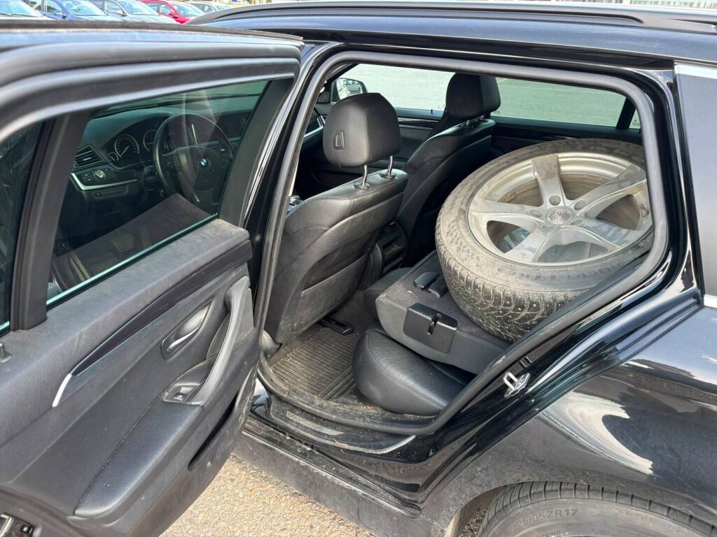 BMW 520 2016 Musta