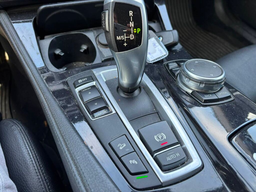 BMW 520 2016 Musta