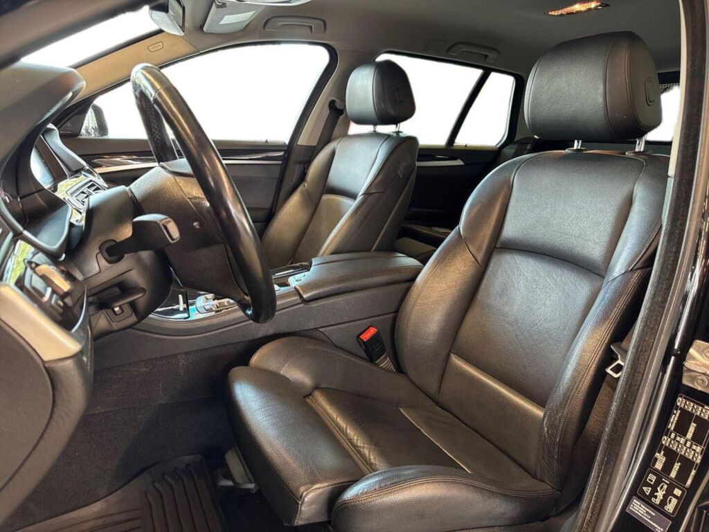 BMW 520 2016 Musta
