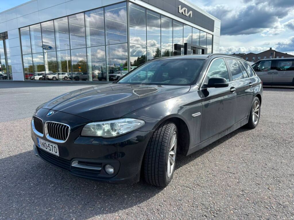 BMW 520 2016 Musta