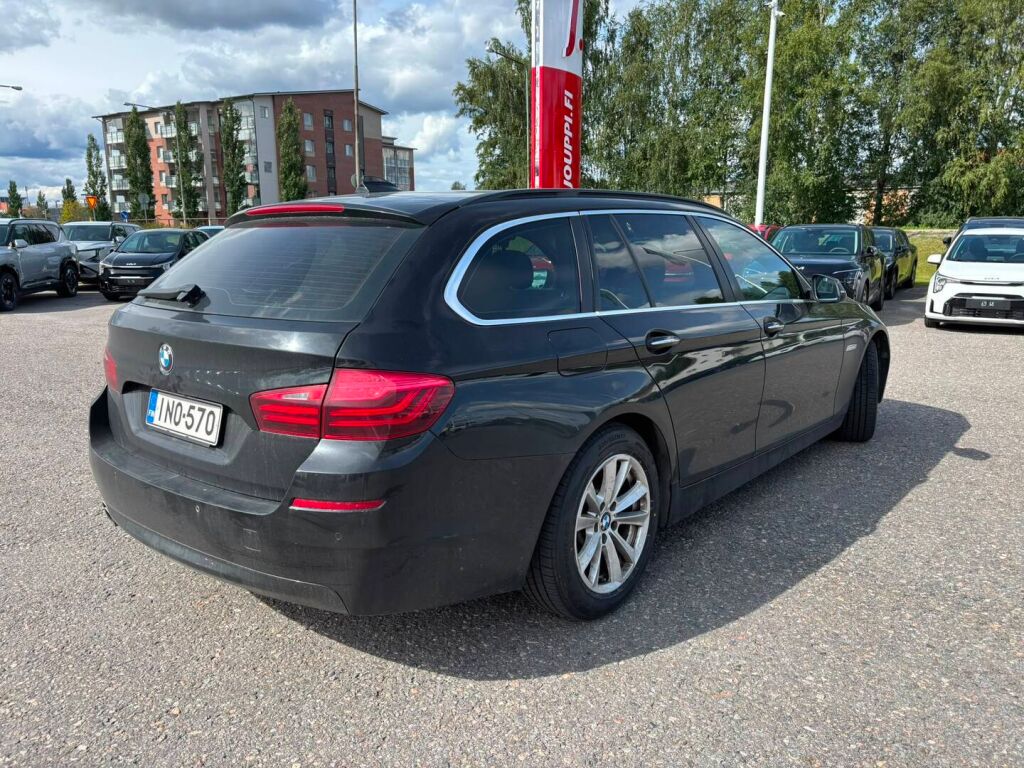 BMW 520 2016 Musta