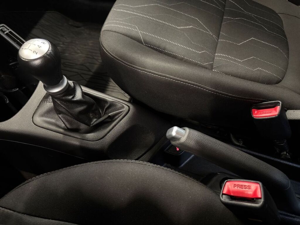 Kia Picanto 2016 Musta