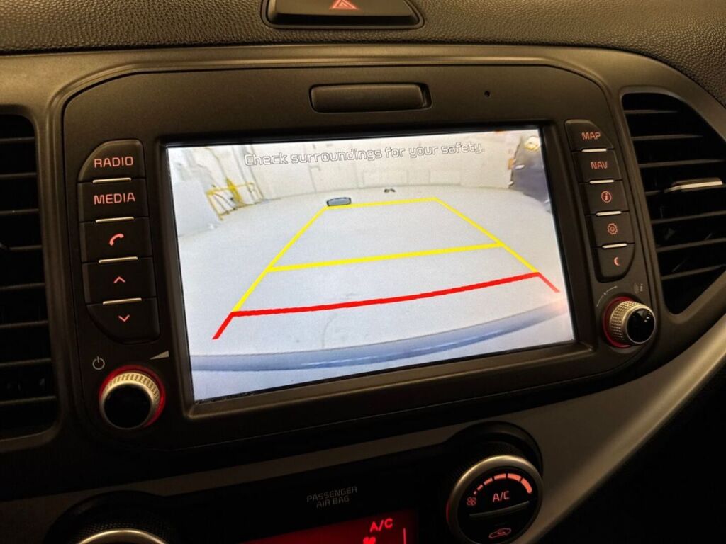 Kia Picanto 2016 Musta