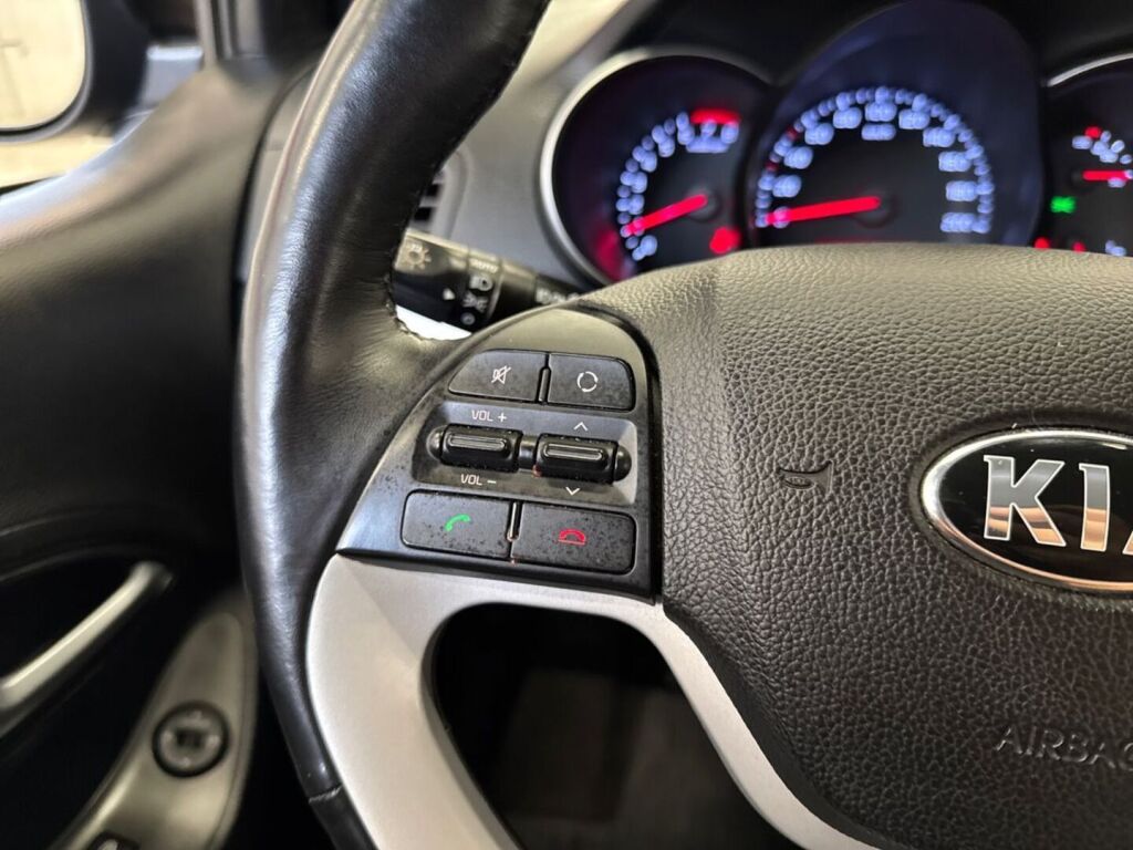 Kia Picanto 2016 Musta