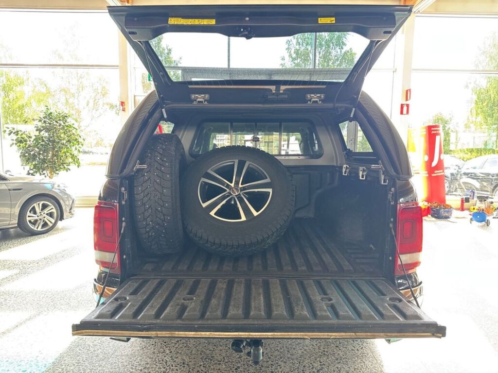 Volkswagen Amarok 2017 Musta