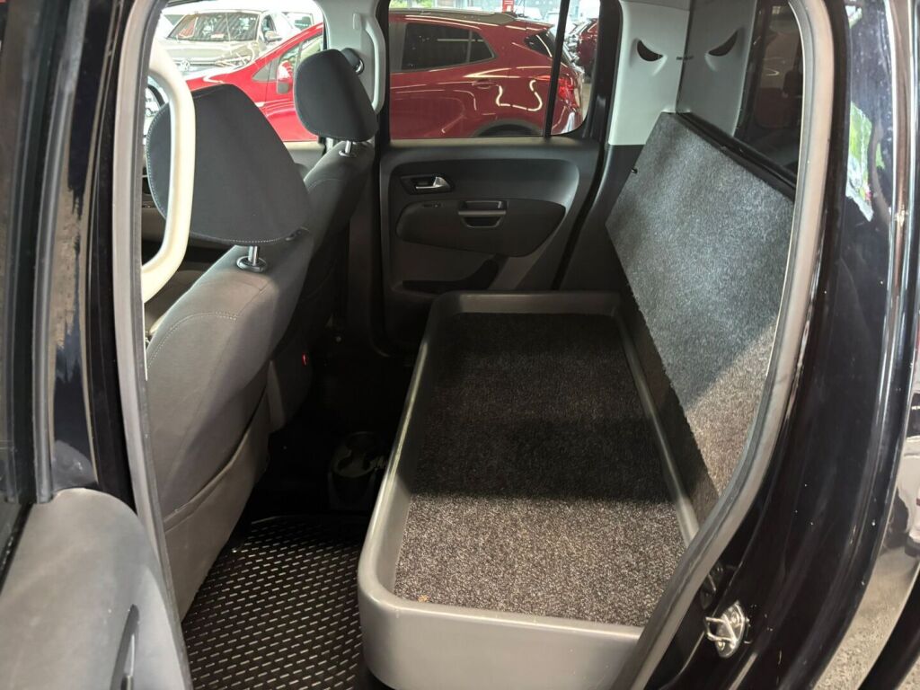 Volkswagen Amarok 2017 Musta