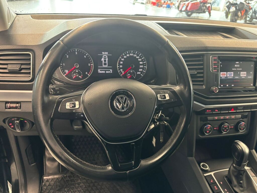 Volkswagen Amarok 2017 Musta
