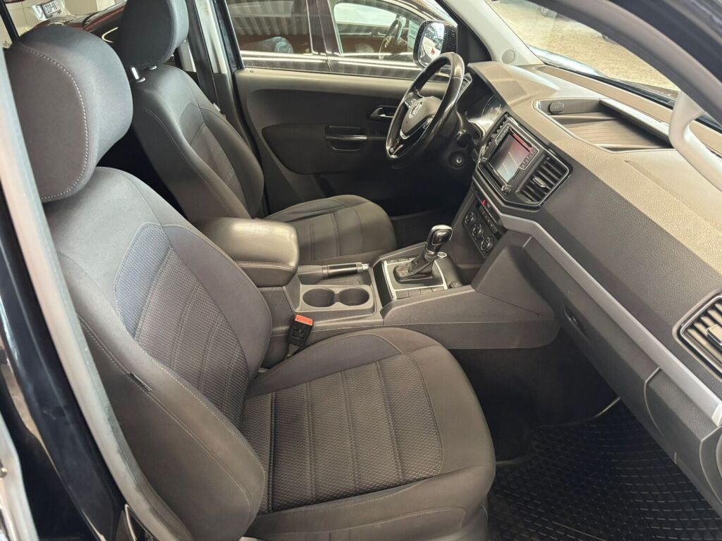 Volkswagen Amarok 2017 Musta