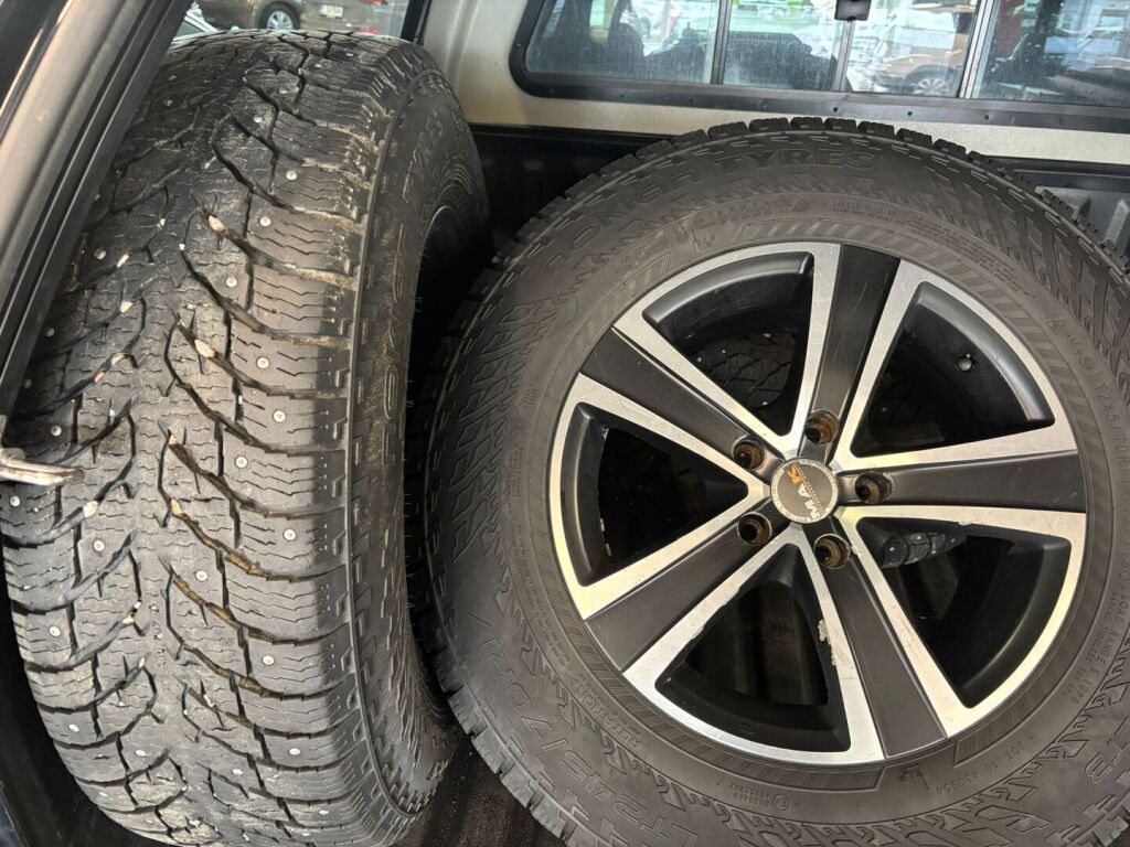 Volkswagen Amarok 2017 Musta
