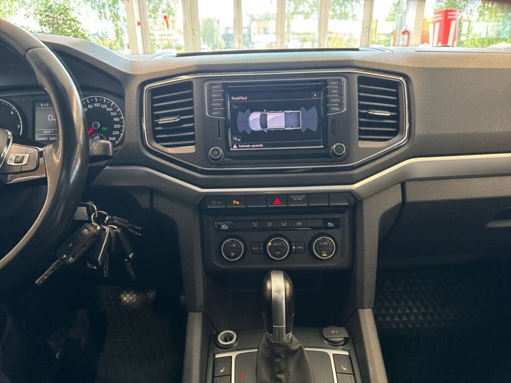 Volkswagen Amarok 2017 Musta