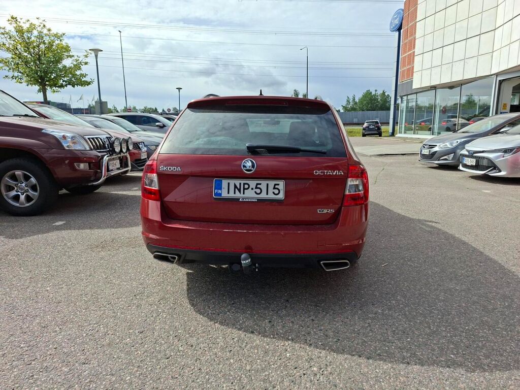 Skoda Octavia 2017 Punainen