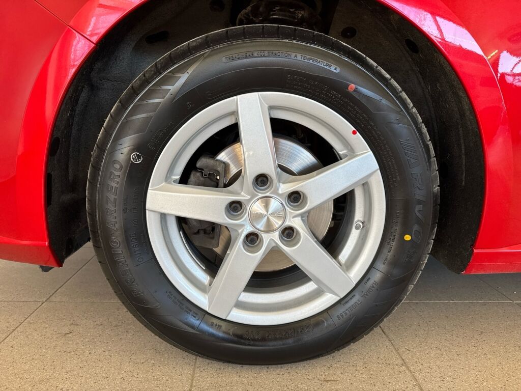 Renault Megane 2017 Punainen