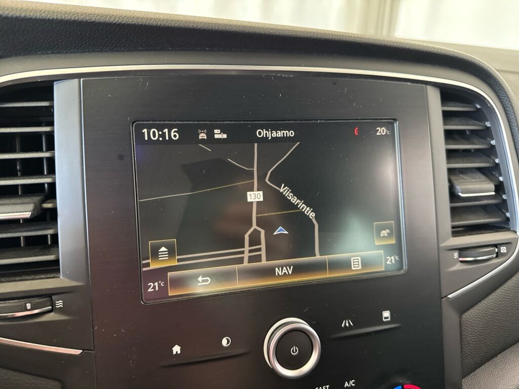 Renault Megane 2017 Punainen