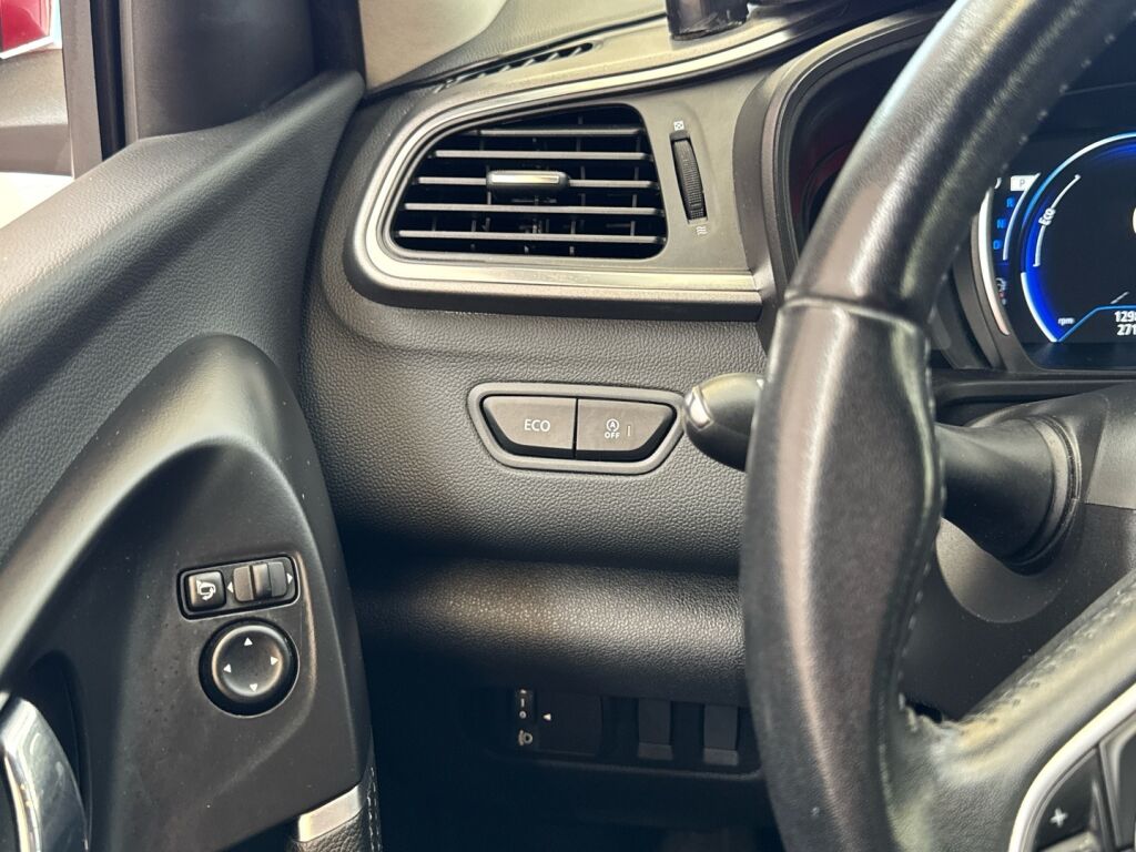 Renault Kadjar 2016 Punainen
