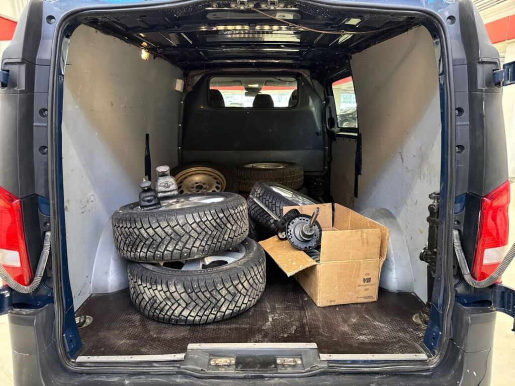 Mercedes-Benz Vito 2017 Sininen