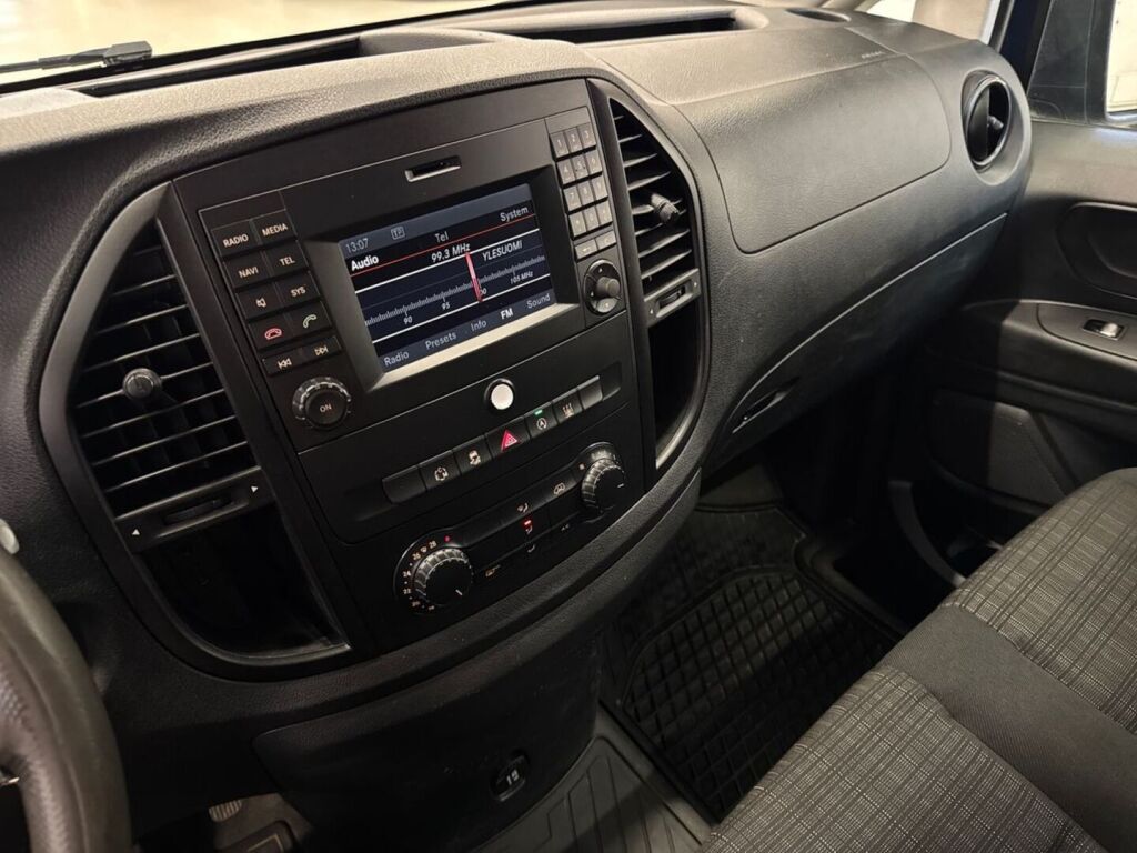 Mercedes-Benz Vito 2017 Sininen