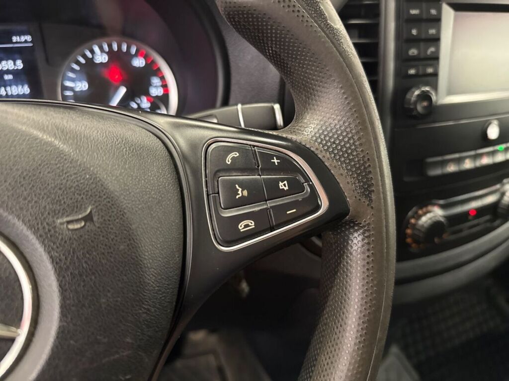 Mercedes-Benz Vito 2017 Sininen