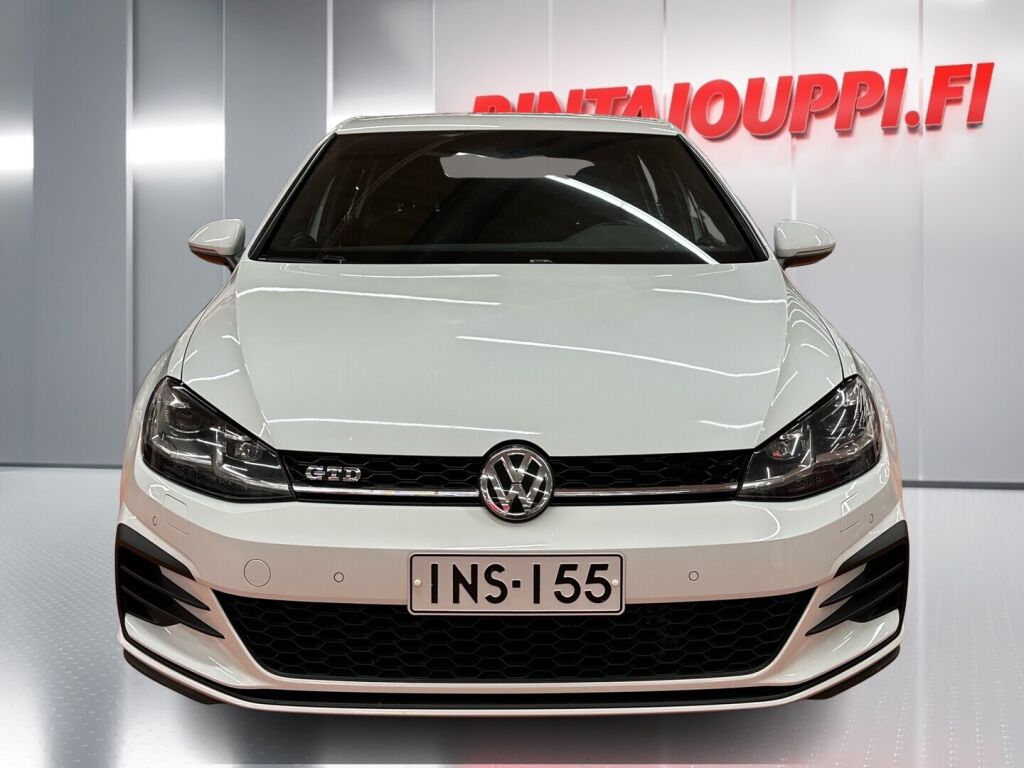Volkswagen Golf 2017 Valkoinen