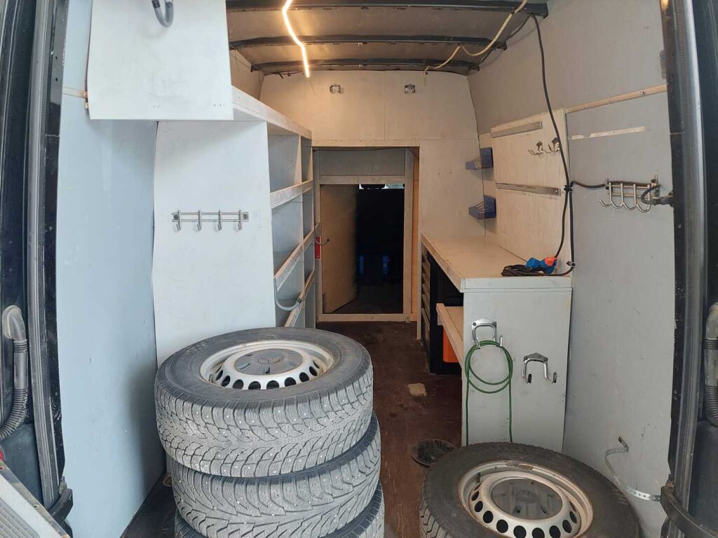 Mercedes-Benz Sprinter 2017 Musta