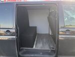 Volkswagen Transporter 2018 Musta