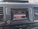 Volkswagen Transporter 2018 Musta