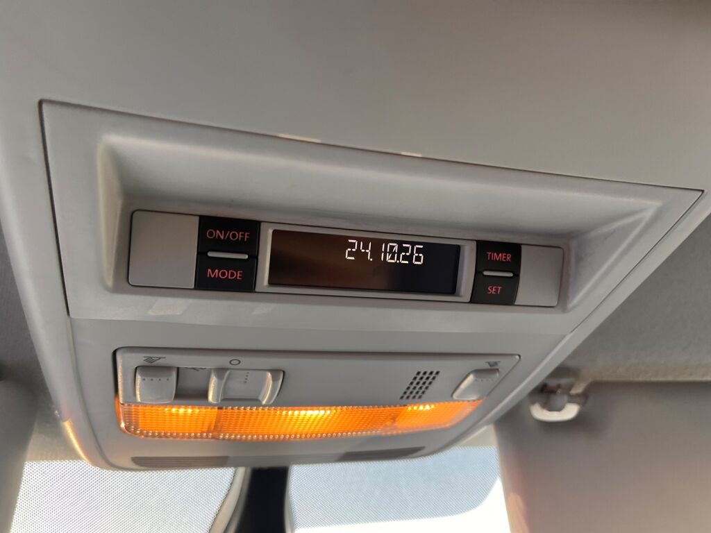 Volkswagen Transporter 2018 Musta