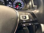 Volkswagen Golf 2017 Valkoinen
