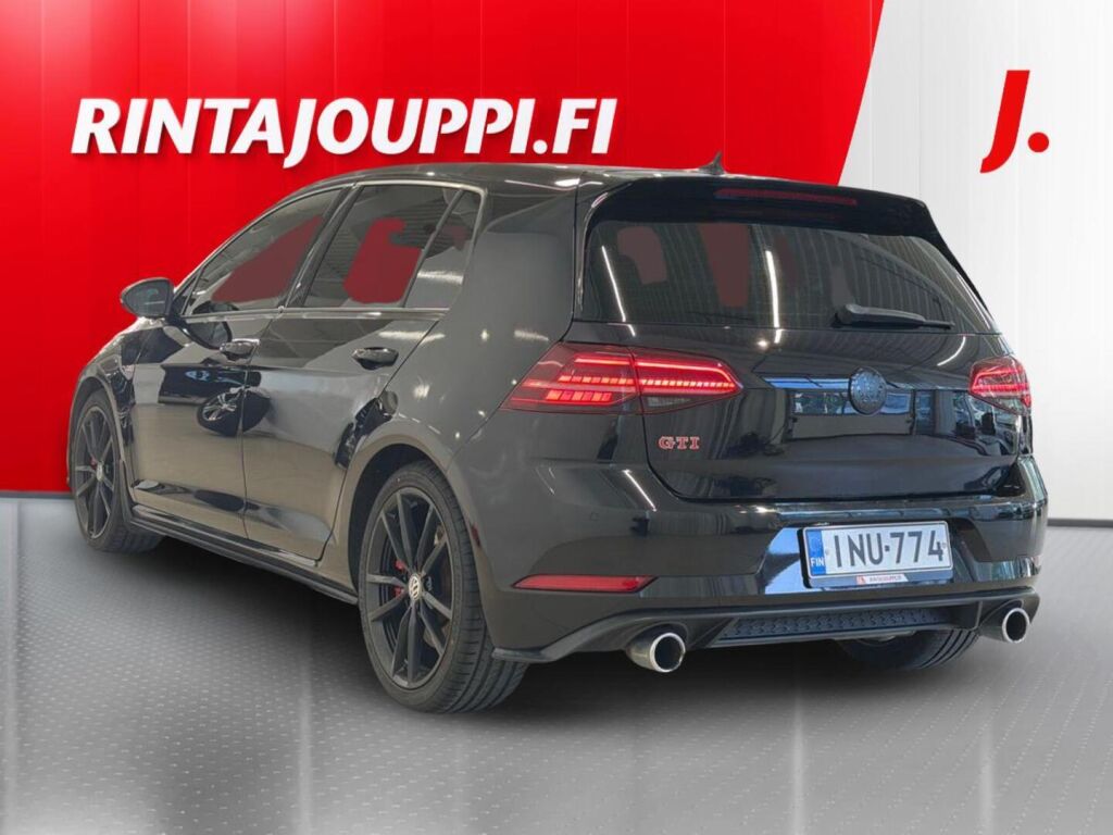 Volkswagen Golf 2018 Musta