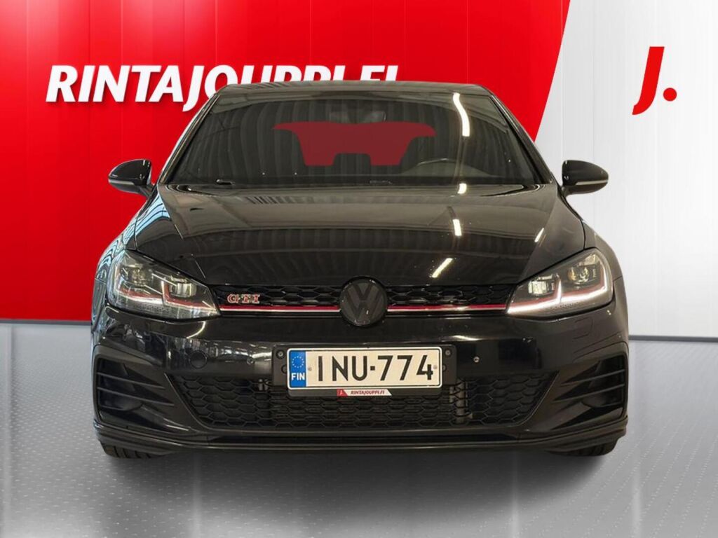 Volkswagen Golf 2018 Musta